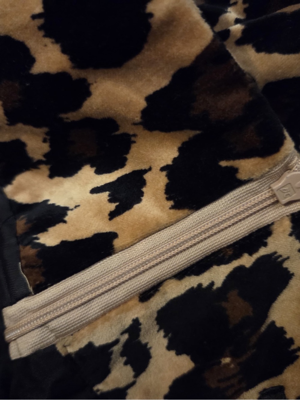 Zara Leopard-Print Pencil Skirt - Black and Tan - Picture 6 of 7